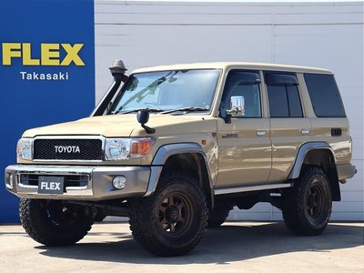 TOYOTA LAND CRUISER 70 - 1