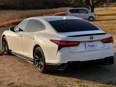 LEXUS LS - 8