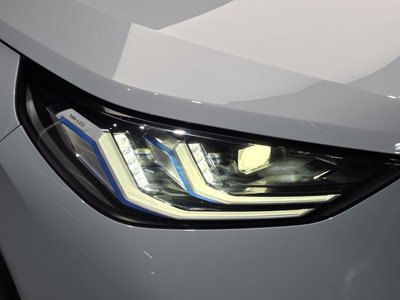 2025 BMW X3 photo 9