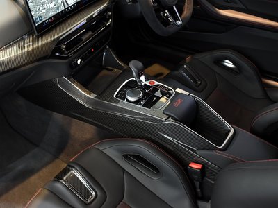 صورة مصغرة 34 لـ 2024 BMW M4 COUPE