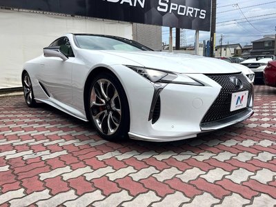 2017 Lexus LC thumbnail 16