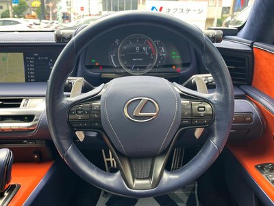 2017 Lexus LC thumbnail 11