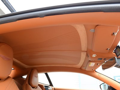 2018 Aston Martin DB11 缩略图 31