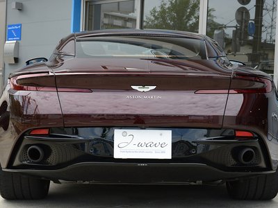 2018 Aston Martin DB11 — фото 4