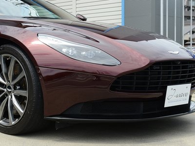 2018 Aston Martin DB11 — фото 7
