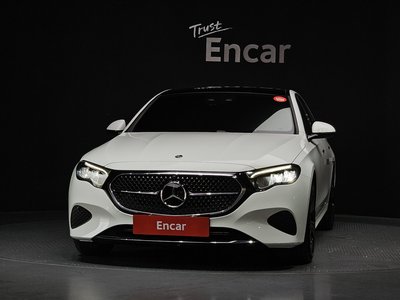 2025 Mercedes-BENZ E-CLASS — фото 2