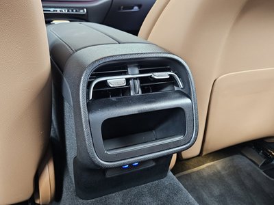 2025 Mercedes-BENZ E-CLASS — миниатюра 31