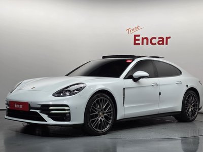 2022 Porsche PANAMERA 照片 1