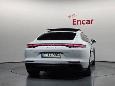 2022 Porsche PANAMERA 照片 4