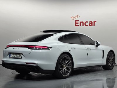 2022 Porsche PANAMERA 照片 3