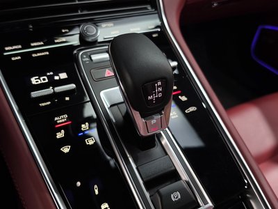 2022 Porsche PANAMERA 照片 9