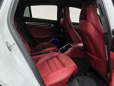 صورة مصغرة 12 لـ 2022 Porsche PANAMERA