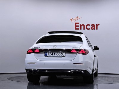 MERCEDES-BENZ E-CLASS - 4