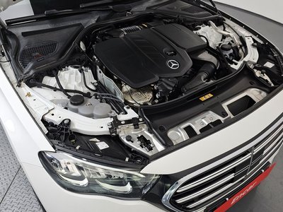 MERCEDES-BENZ E-CLASS - 7