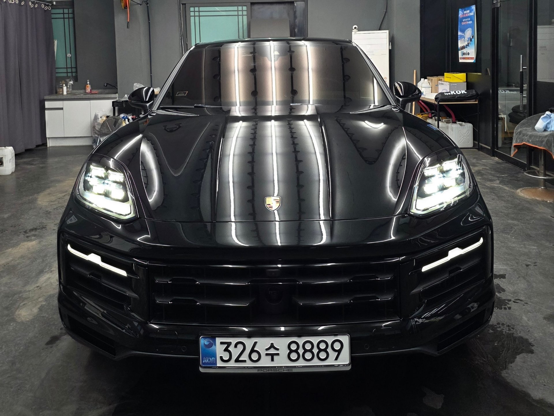 PORSCHE CAYENNE - View 1