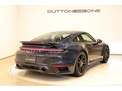 PORSCHE 911 - 8