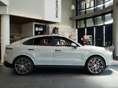 PORSCHE CAYENNE - 4