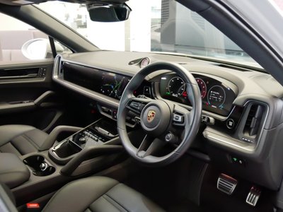 PORSCHE CAYENNE - 6
