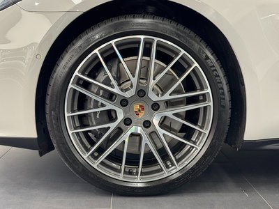 PORSCHE PANAMERA - 6