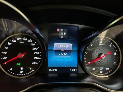 MERCEDES-BENZ V-CLASS - 4