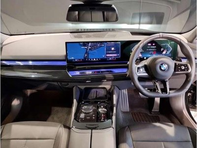 صورة 2 لـ 2026 BMW 5 SERIES