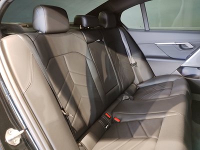 2024 BMW 5 SERIES 缩略图 15
