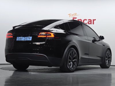 TESLA MODEL X - 3