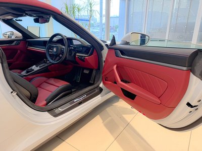 2026 Porsche 911 — миниатюра 22