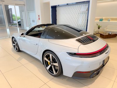 2026 Porsche 911 — миниатюра 18