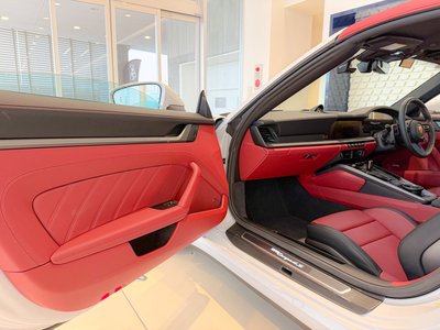 2026 Porsche 911 — миниатюра 26