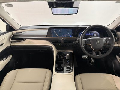 TOYOTA CROWN CROSSOVER - 2