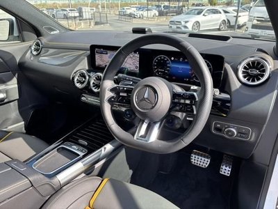 MERCEDES-BENZ GLA - 2