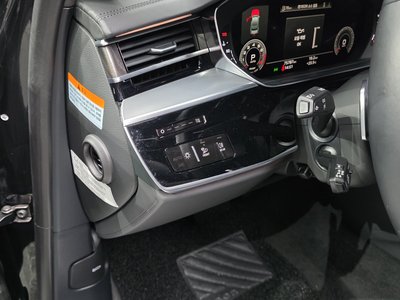 2021 AUDI A8 — миниатюра 30