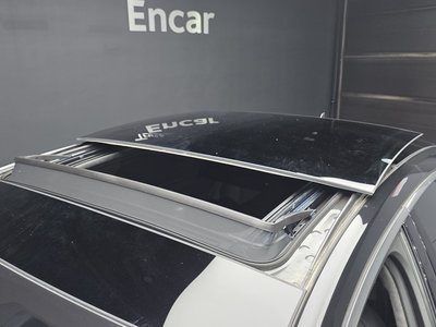 2021 AUDI A8 — миниатюра 25