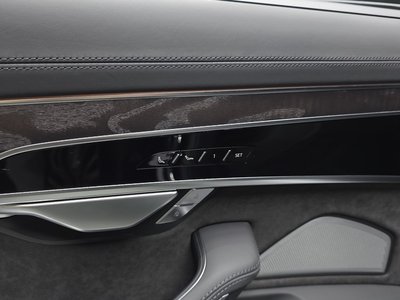 2021 AUDI A8 — миниатюра 33