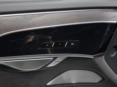 2021 AUDI A8 — миниатюра 32