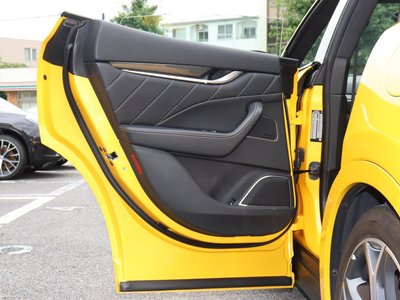 صورة مصغرة 68 لـ 2021 Maserati LEVANTE