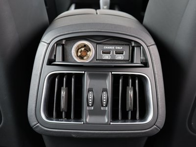صورة مصغرة 55 لـ 2021 Maserati LEVANTE