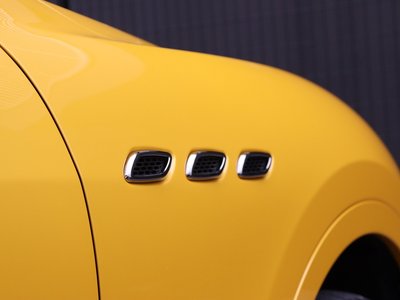 صورة مصغرة 15 لـ 2021 Maserati LEVANTE