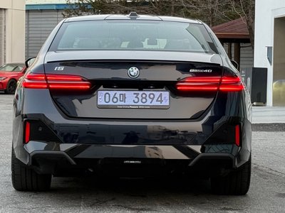 BMW I5 - 3