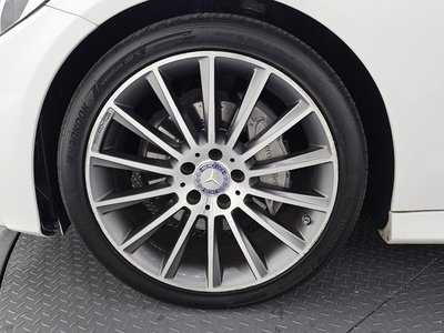 MERCEDES-BENZ C-CLASS - 6