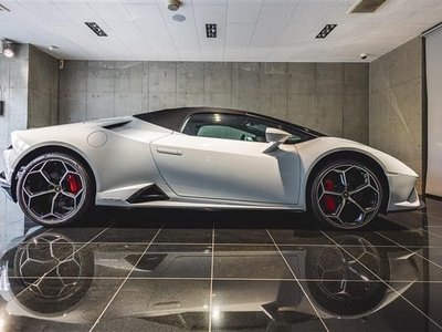 LAMBORGHINI HURACAN - 5