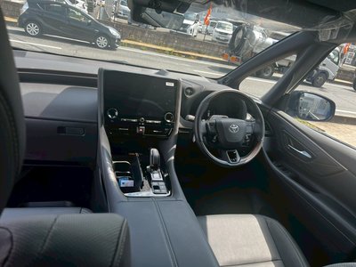 صورة مصغرة 30 لـ 2025 Toyota ALPHARD
