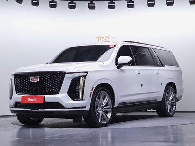 CADILLAC ESCALADE 5TH GENERATION - 1