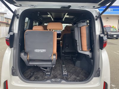 صورة مصغرة 25 لـ 2024 Toyota VELLFIRE