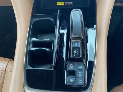 صورة مصغرة 52 لـ 2024 Toyota VELLFIRE