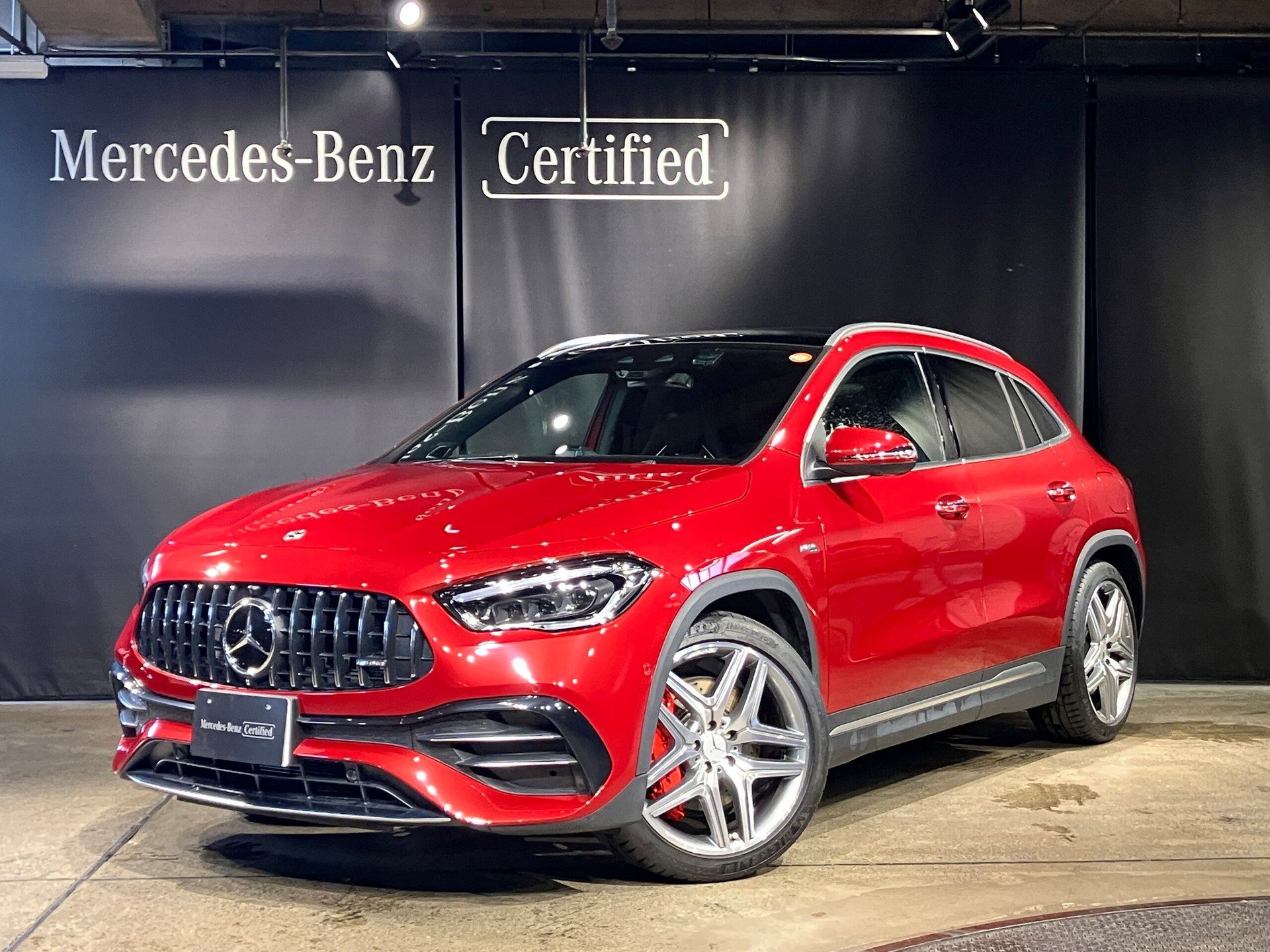 MERCEDES-BENZ GLA AMG - View 1