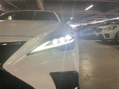 صورة مصغرة 40 لـ 2021 Lexus LS