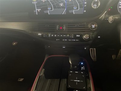 صورة مصغرة 18 لـ 2021 Lexus LS