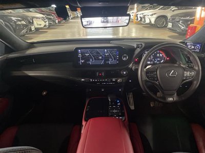 صورة 2 لـ 2021 Lexus LS